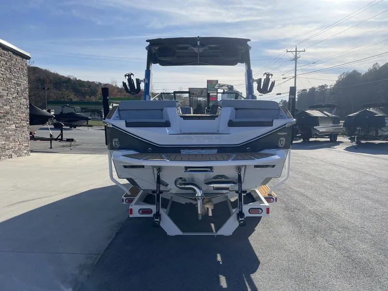 Slide: The Image of Nautique G25 2025 - 5