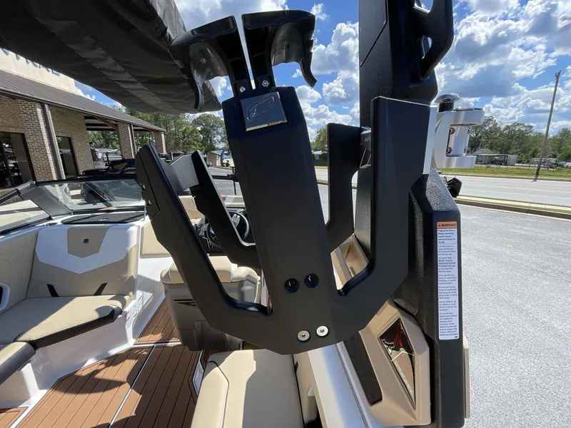 Slide: The Image of Nautique Super Air Nautique GS22 2025 - 15