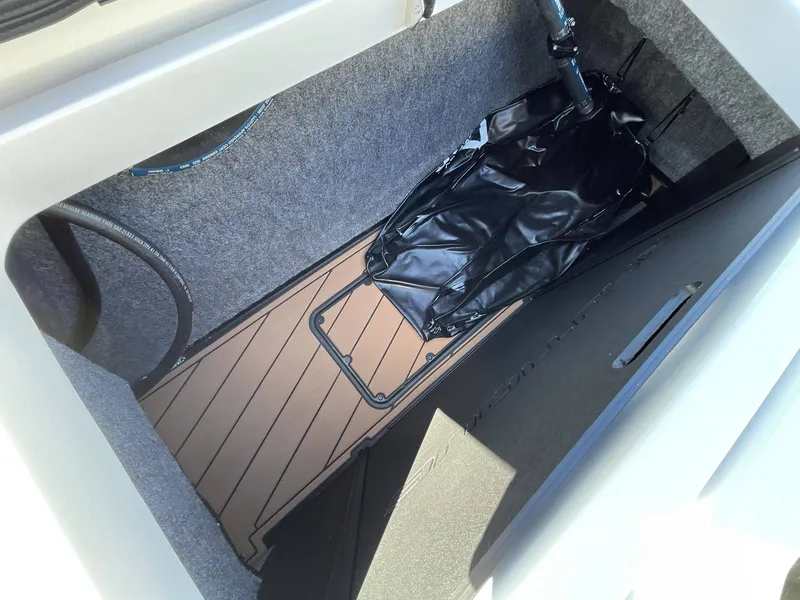 Slide: The Image of Nautique Super Air Nautique GS22 2025 - 27