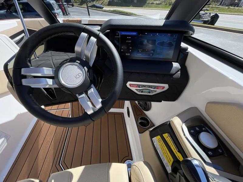 Slide: The Image of Nautique Super Air Nautique GS22 2025 - 28