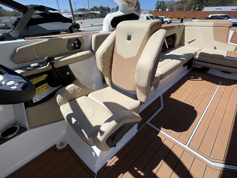 Slide: The Image of Nautique GS24 2024 - 24