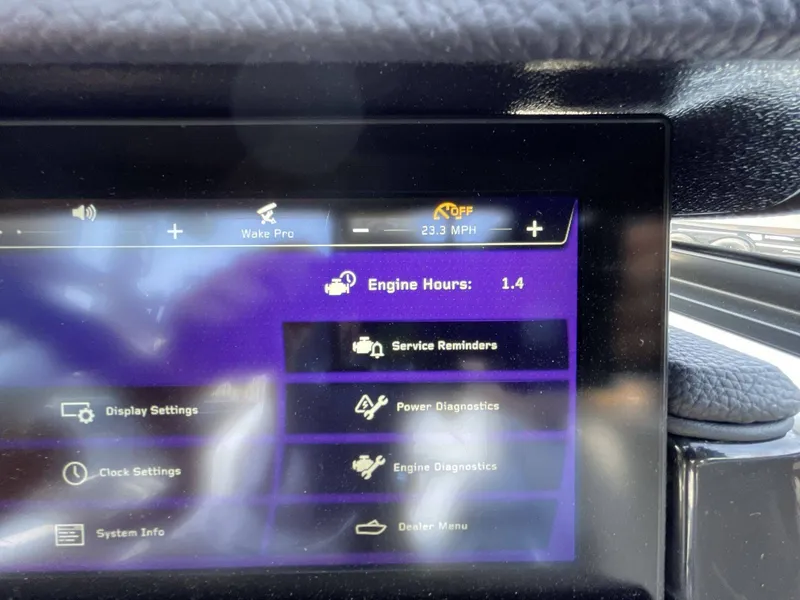 Slide: The Image of Nautique GS24 2024 - 18