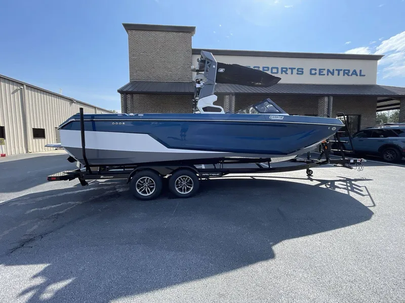 Slide: The Image of Nautique GS24 2024 - 20