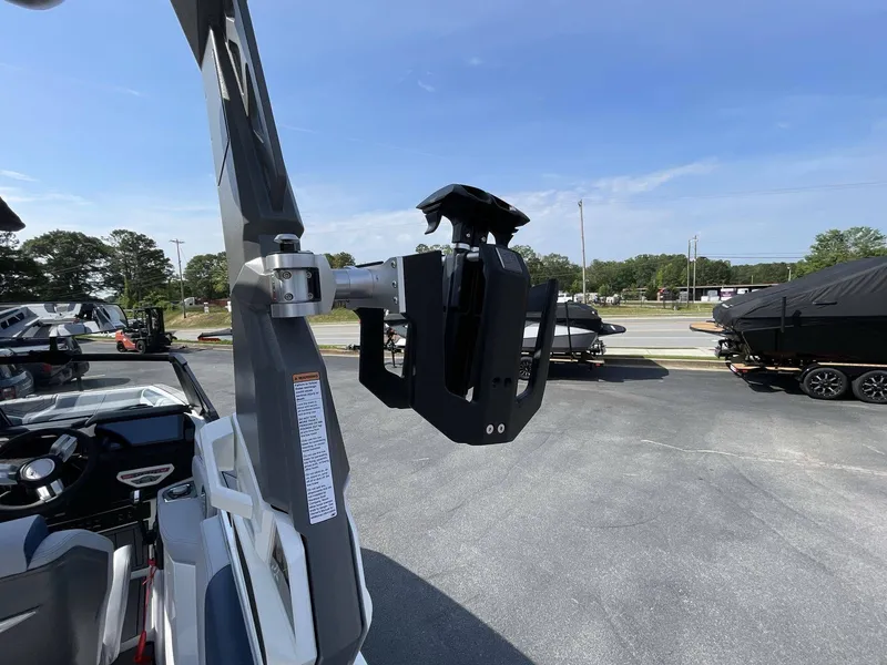 Slide: The Image of Nautique GS24 2024 - 23