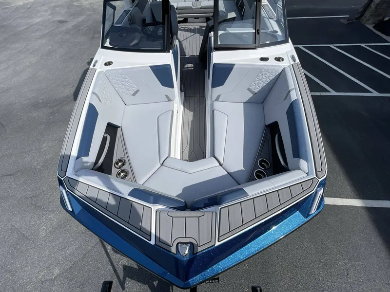 Slide: The Image of Nautique GS24 2024 - 33