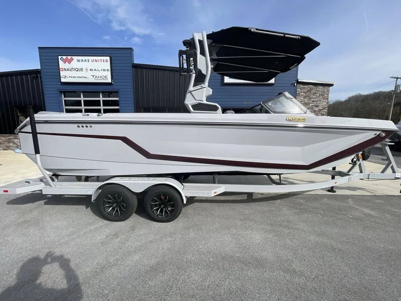 The Image of Nautique GS24 2025 - 1