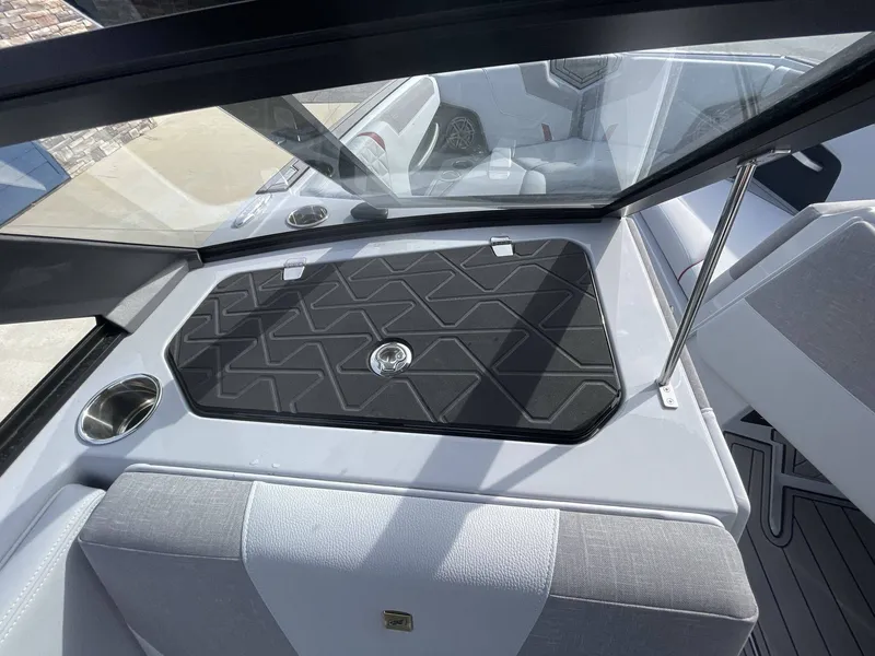 Slide: The Image of Nautique GS24 2025 - 15