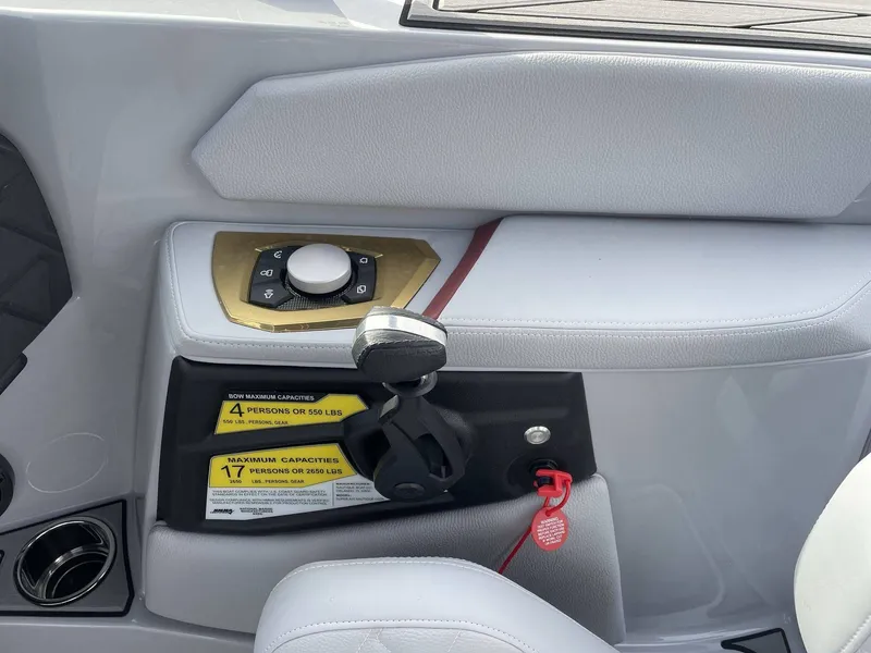 Slide: The Image of Nautique GS24 2025 - 22