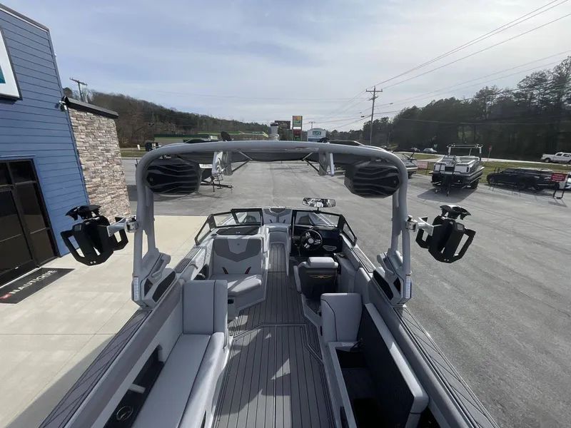 Slide: The Image of Nautique GS24 2025 - 23