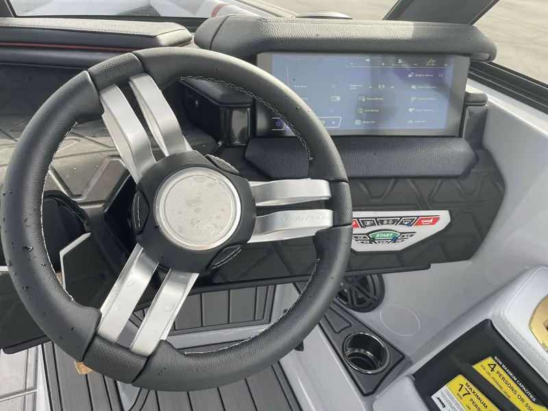 Slide: The Image of Nautique GS24 2025 - 27