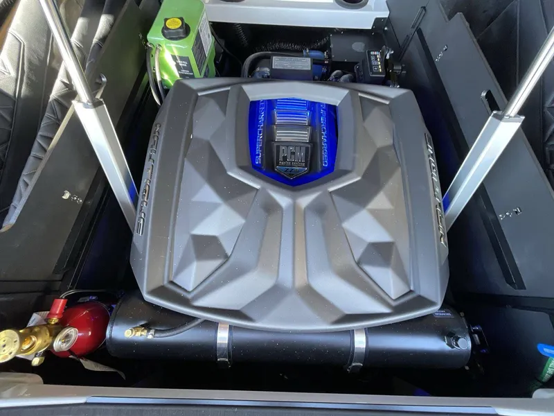 Slide: The Image of Nautique Super Air Nautique G23 Paragon 2025 - 10