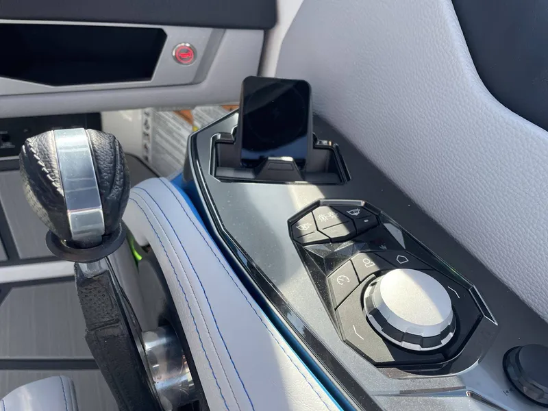 Slide: The Image of Nautique Super Air Nautique G23 Paragon 2025 - 24