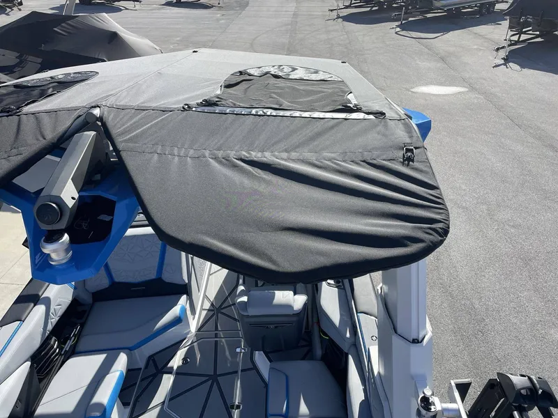 Slide: The Image of Nautique Super Air Nautique G23 Paragon 2025 - 28