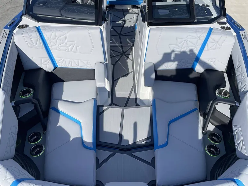 Slide: The Image of Nautique Super Air Nautique G23 Paragon 2025 - 30