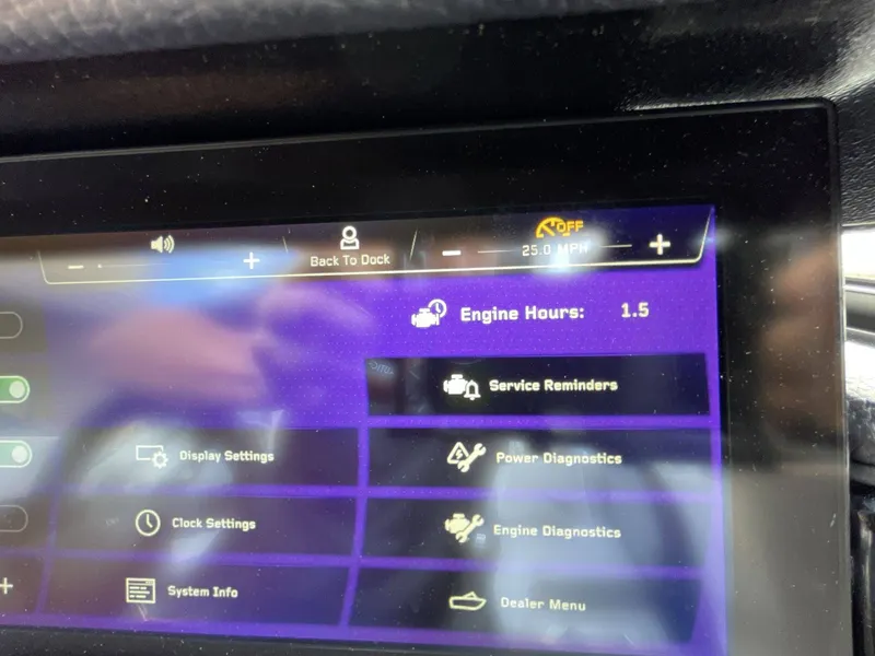 Slide: The Image of Nautique Super Air Nautique S21 2025 - 13