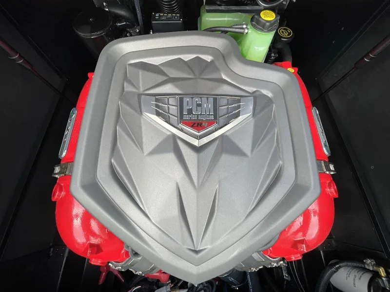 Slide: The Image of Nautique Super Air Nautique S21 2025 - 33