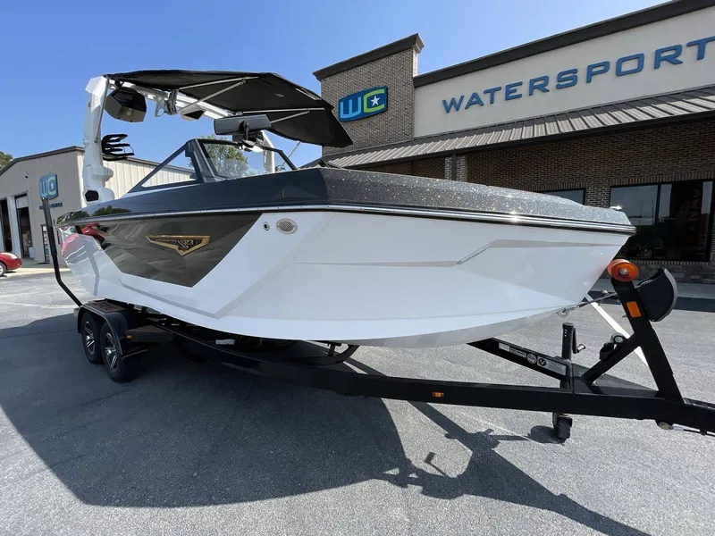 Slide: The Image of Nautique S23 2025 - 3