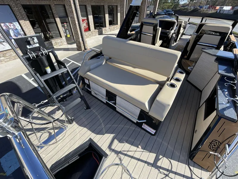 Slide: The Image of Balise HELIX 26L 2025 - 18