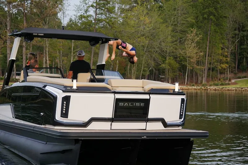 Slide: The Image of Balise HELIX 26L 2025 - 31