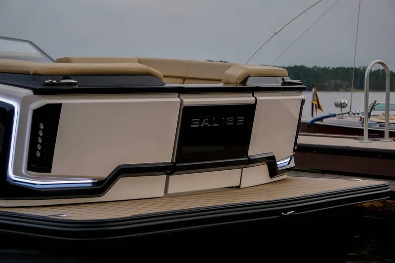 Slide: The Image of Balise HELIX 26L 2025 - 43