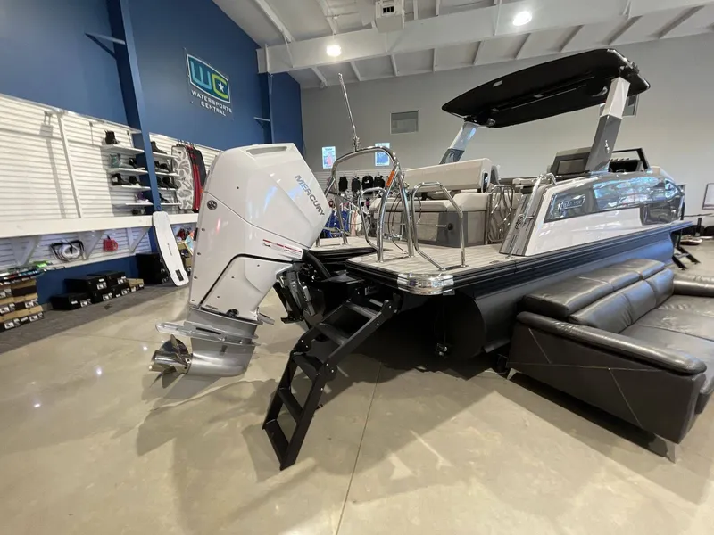 Slide: The Image of Balise Helix 24L 2025 - 6