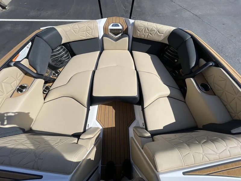Slide: The Image of Nautique Super Air Nautique G23 Paragon 2023 - 34