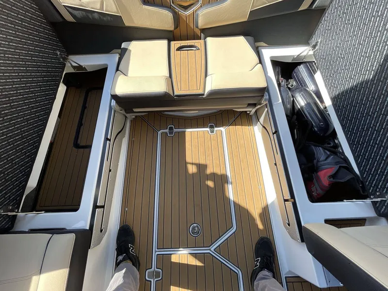 Slide: The Image of Nautique Super Air Nautique G23 Paragon 2023 - 35