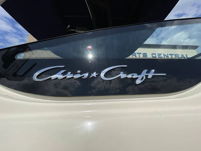 Slide: The Image of Chris-Craft 28 SPORTSTER SURF 2025 - 15