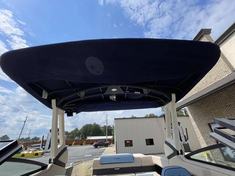 Slide: The Image of Chris-Craft 28 SPORTSTER SURF 2025 - 29