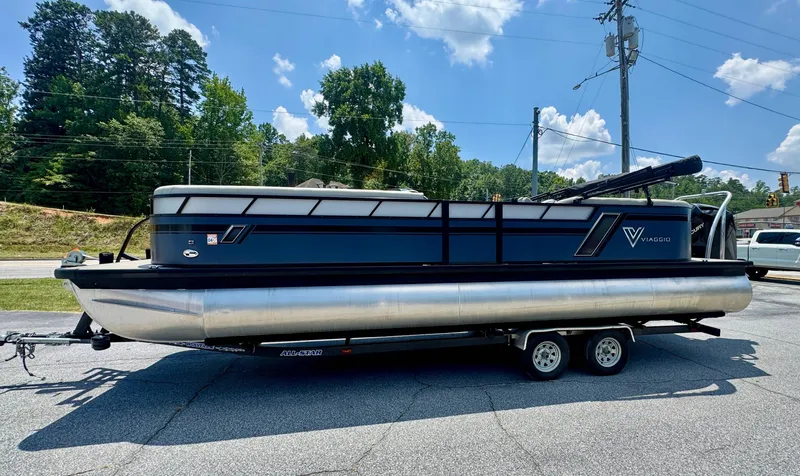 Slide: The Image of Viaggio Lago 25 U 2022 - 2