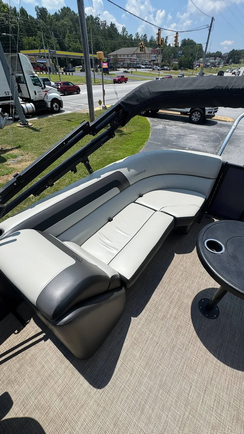 Slide: The Image of Viaggio Lago 25 U 2022 - 9