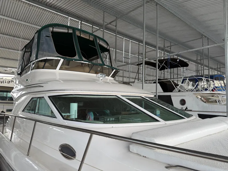 Slide: The Image of Sea Ray 400 Sedan Bridge 1999 - 50