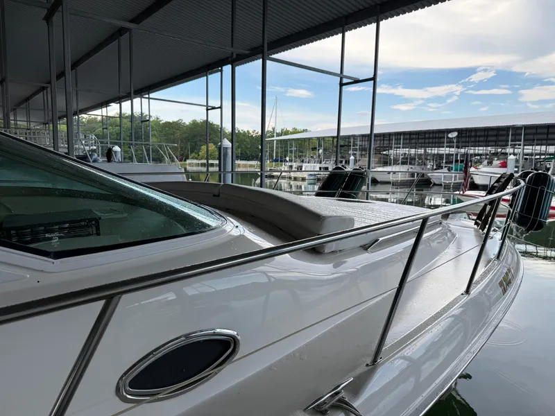 Slide: The Image of Sea Ray 400 Sedan Bridge 1999 - 51