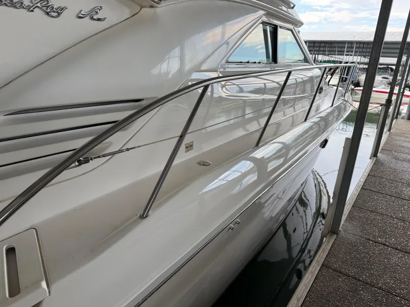 Slide: The Image of Sea Ray 400 Sedan Bridge 1999 - 52