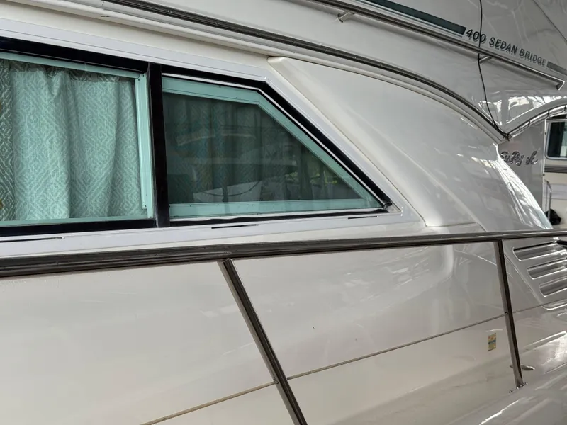 Slide: The Image of Sea Ray 400 Sedan Bridge 1999 - 55