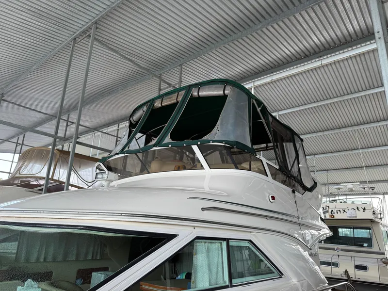 Slide: The Image of Sea Ray 400 Sedan Bridge 1999 - 60