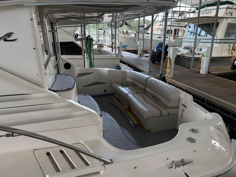 Slide: The Image of Sea Ray 400 Sedan Bridge 1999 - 64