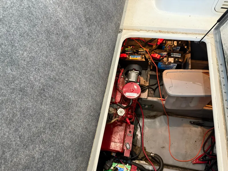 Slide: The Image of Sea Ray 400 Sedan Bridge 1999 - 81