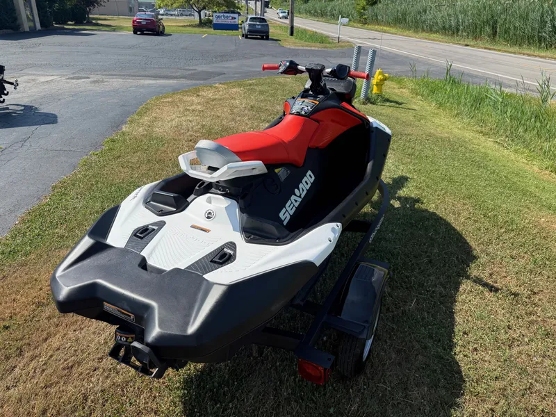 Slide: The Image of Sea-Doo Spark Trixx for 3 Rotax 900 ACE - 90 iBR and Audio 2024 - 3