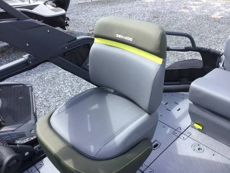 Slide: The Image of Sea-Doo Switch Fish 18 2025 - 18