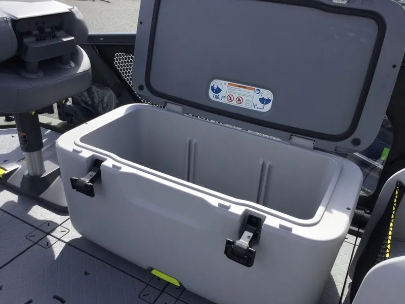 Slide: The Image of Sea-Doo Switch Fish 18 2025 - 21