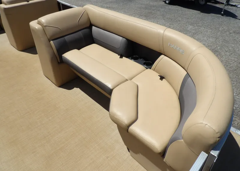 Slide: The Image of Harris 230 2022 - 5