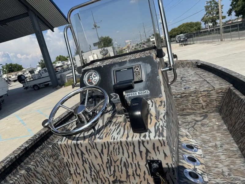 Slide: The Image of Xpress H190B 2023 - 12