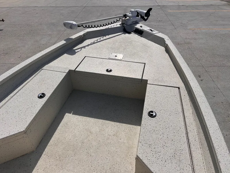 Slide: The Image of Xpress Hyper-Lift Bay Series H22B 2017 - 12