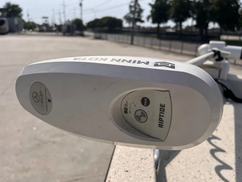 Slide: The Image of Xpress Hyper-Lift Bay Series H22B 2017 - 13