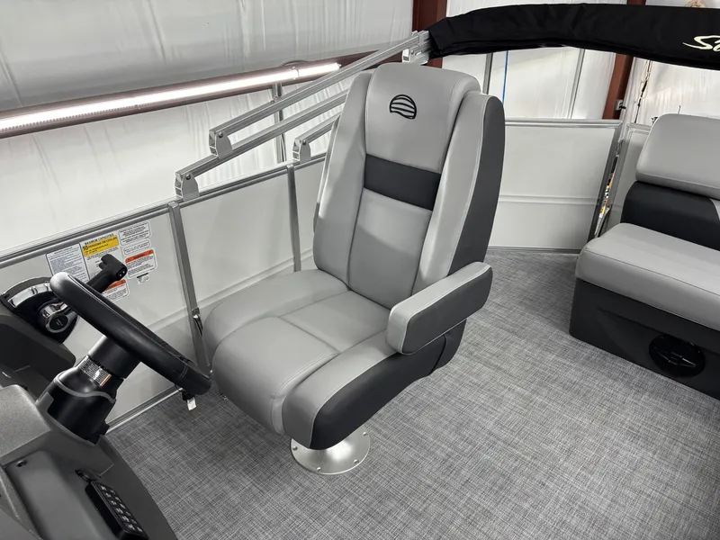 Slide: The Image of Sun Tracker Party Barge 20 DLX 2026 - 6