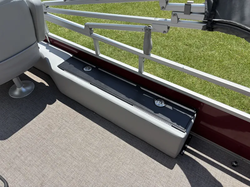 Slide: The Image of Ranger 220 Fish/Cruise 2019 - 14