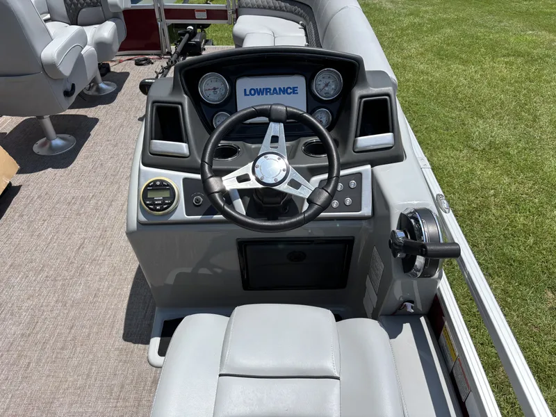 Slide: The Image of Ranger 220 Fish/Cruise 2019 - 15