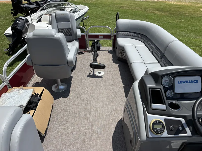 Slide: The Image of Ranger 220 Fish/Cruise 2019 - 7