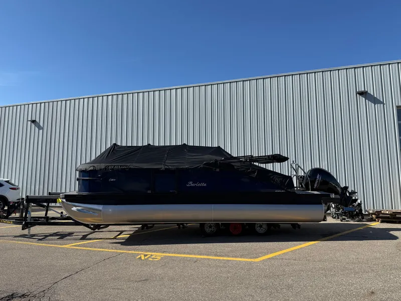 Slide: The Image of Barletta Cabrio 22UC 2025 - 18